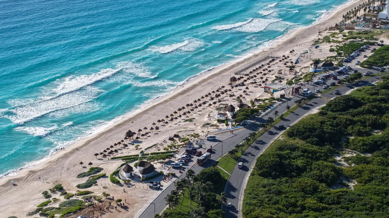 Playa Delfines
