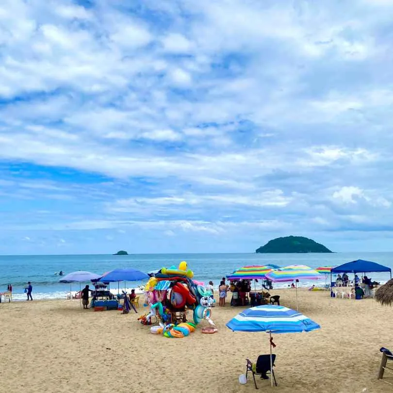 Playa Rincón de Guayabitos