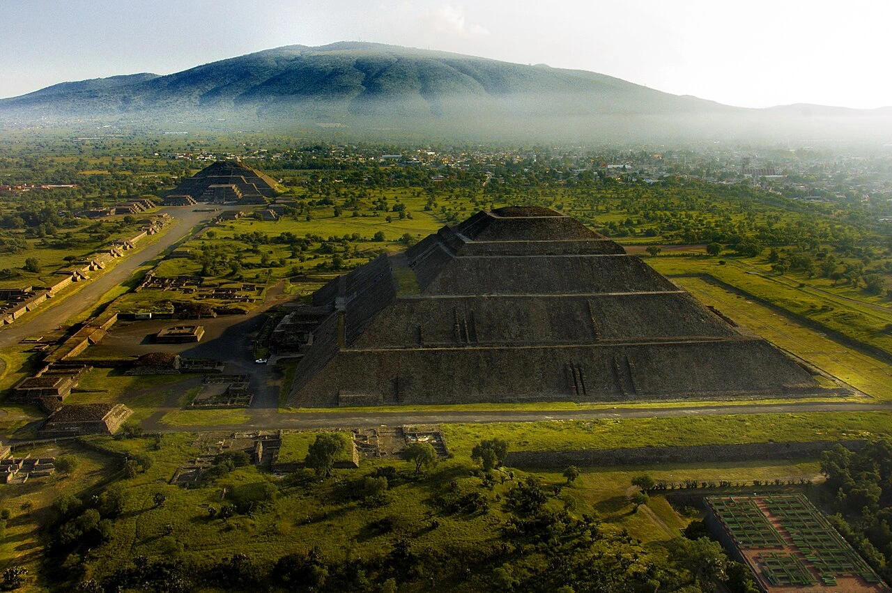 Teotihuacán y San Martín de las Pirámides