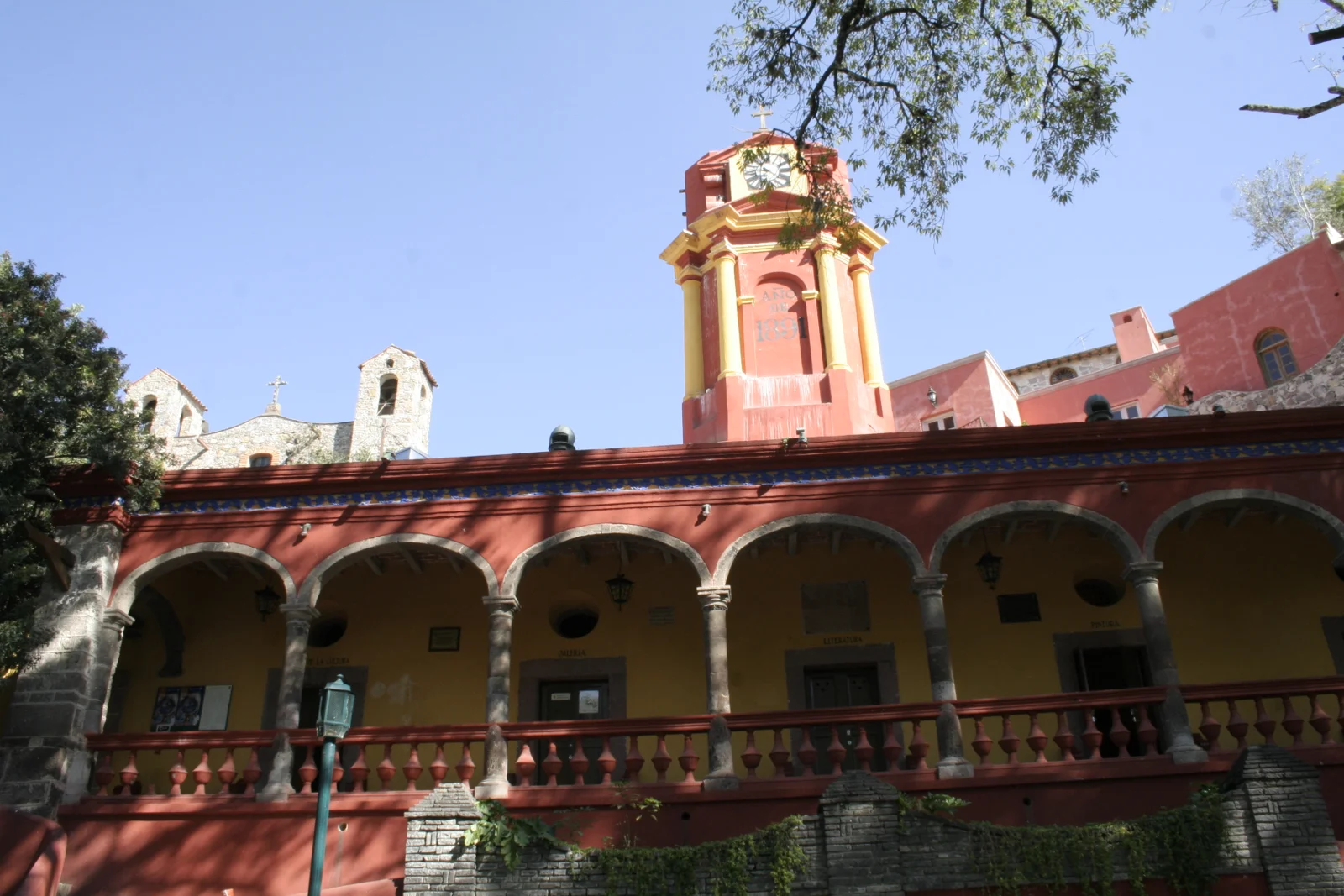 Villagrán