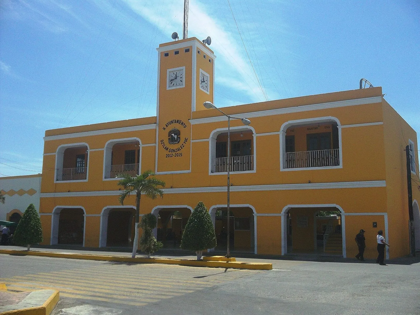 Dzilam González